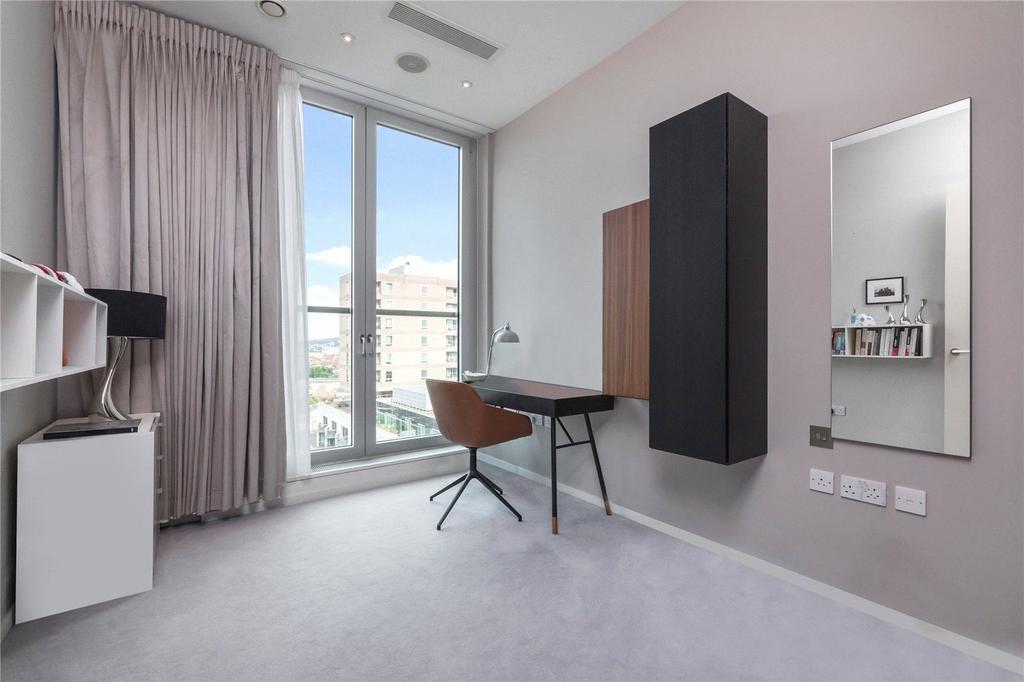 Bedroom 3 / Study
