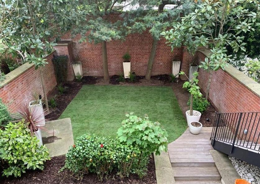 Thornwood Gardens, Kensington, London – další