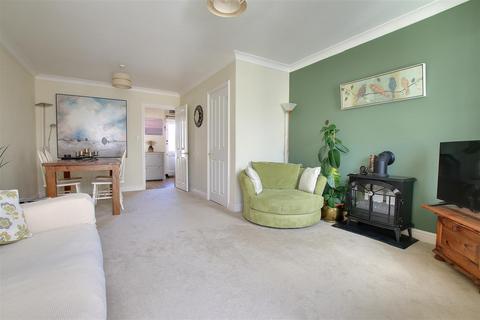 3 bedroom end of terrace house for sale, Hemmdan Terrace, Temple Close, Huntingdon
