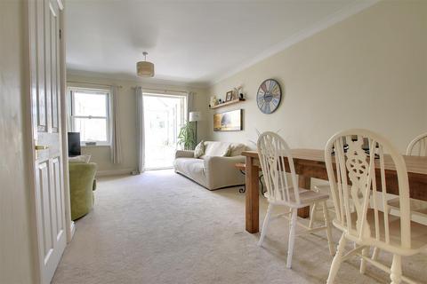 3 bedroom end of terrace house for sale, Hemmdan Terrace, Temple Close, Huntingdon