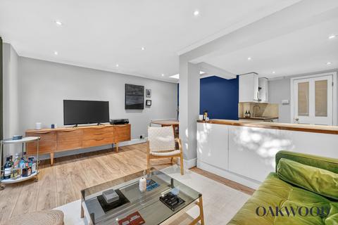 2 bedroom flat for sale, Leconfield Road, London, N5