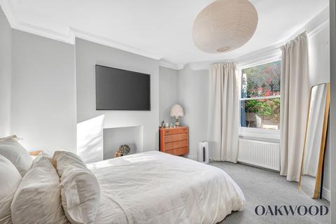 2 bedroom flat for sale, Leconfield Road, London, N5