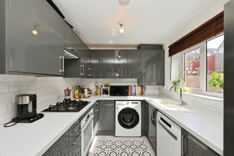 3 bedroom end of terrace house for sale, Bowhill Way, Harlow