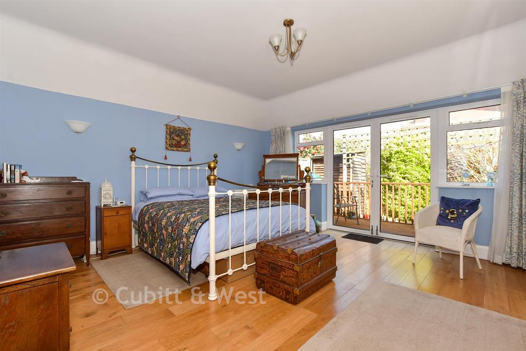 Drawing Room/ Bedroom 5