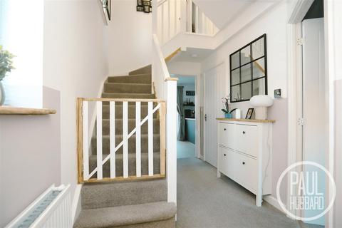 undefined, Lime Avenue, Oulton, NR32