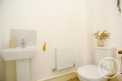 undefined, Lime Avenue, Oulton, NR32