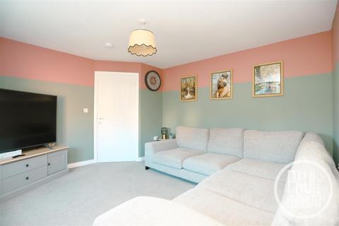 undefined, Lime Avenue, Oulton, NR32