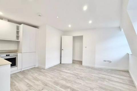 undefined, Fortune Green Rd, West Hamstead