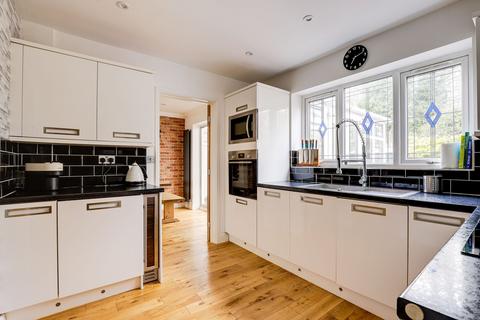 3 bedroom detached house for sale, The Drift, Nottingham NG15
