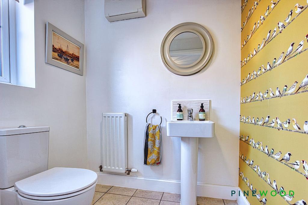 Ground Floor WC/Cloakroom