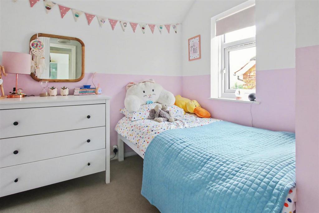 Bed 3.JPG