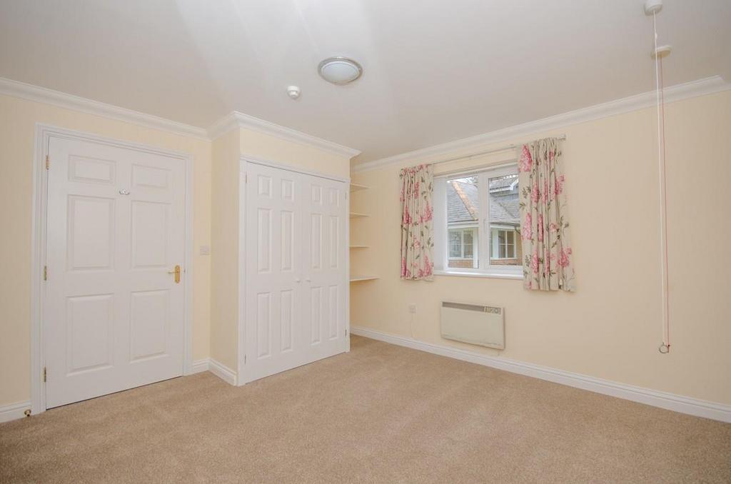 Bedroom one.jpg