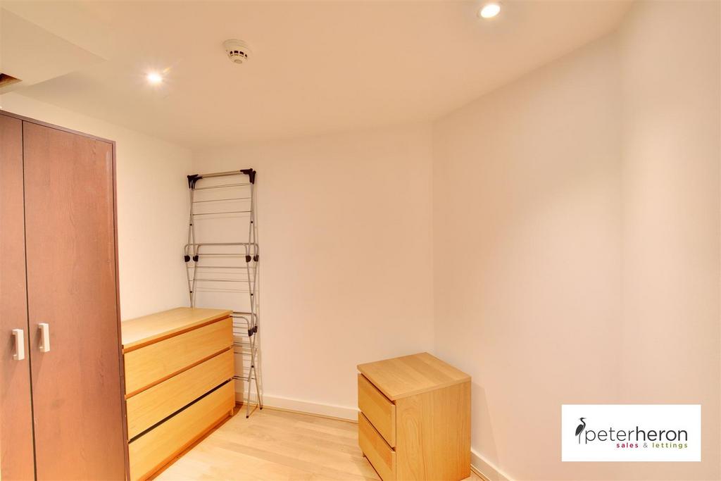 En Suite Dressing Room