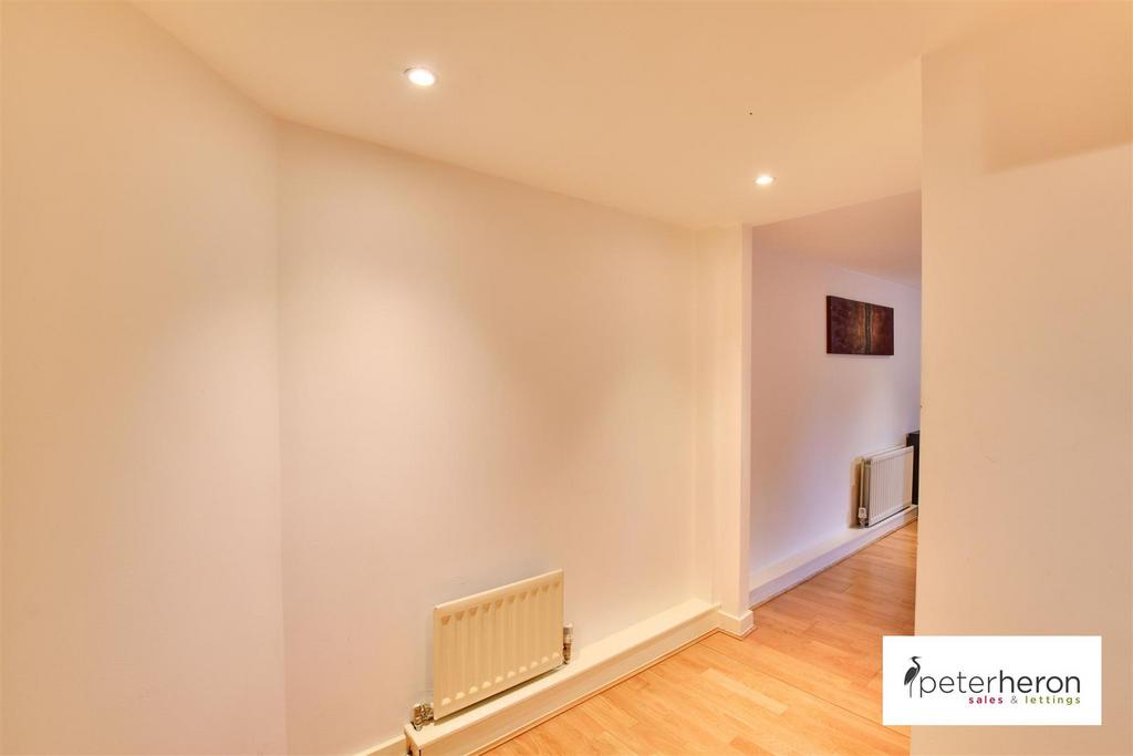 En Suite Dressing Room