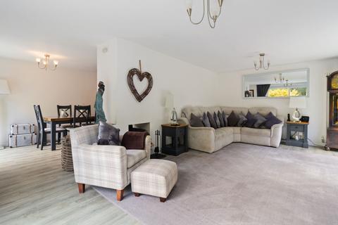 4 bedroom detached bungalow for sale, Camp Lane, Worcester WR2