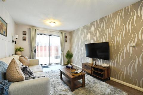 undefined, Preston Road, Hull