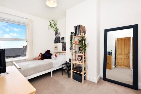 undefined, Longfield Terrace, Pudsey, West Yorkshire