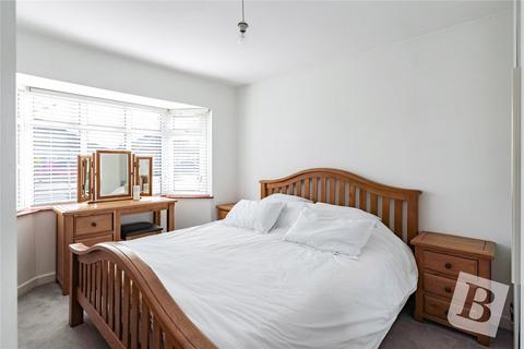 undefined, St Albans Avenue, Upminster, RM14