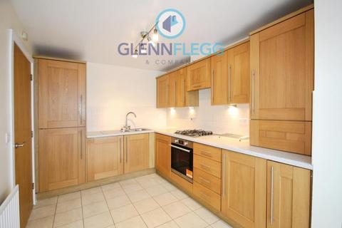 3 bedroom terraced house to rent, GRIMSBY ROAD, SLOUGH