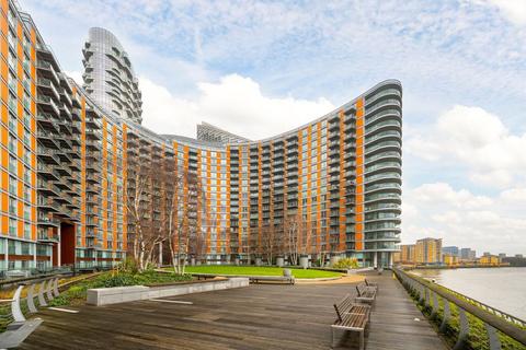 Fairmont Avenue, London E14