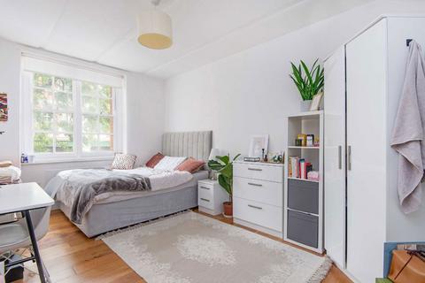 2 bedroom flat to rent, Judd Street, London WC1H