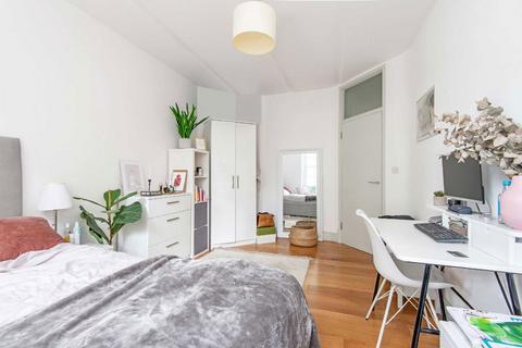 2 bedroom flat to rent, Judd Street, London WC1H