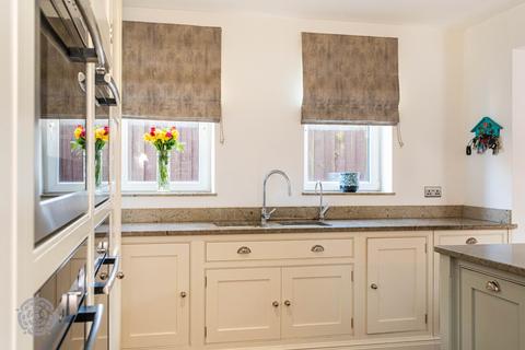 4 bedroom detached house for sale, School Lane, Rixton, Warrington, Cheshire, WA3 6LN
