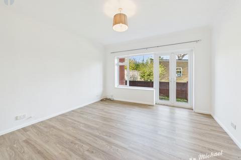 2 bedroom flat for sale, Russell Court, Old Stoke Road, Aylesbury
