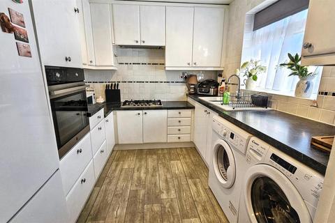 undefined, Peregrine Rise, Leicester