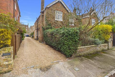 2 bedroom maisonette for sale, Dorset Road, Windsor, Berkshire, SL4