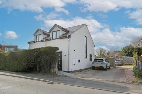 undefined, Victoria Mead, Thame