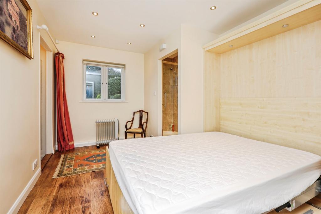 Lounge / Bedroom Four