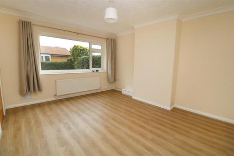 3 bedroom semi-detached house to rent, Manor Road, Hatfield Peverel, Chelmsford