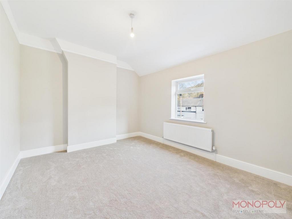 CAM01943 G0-PR0647-STILL011.jpg