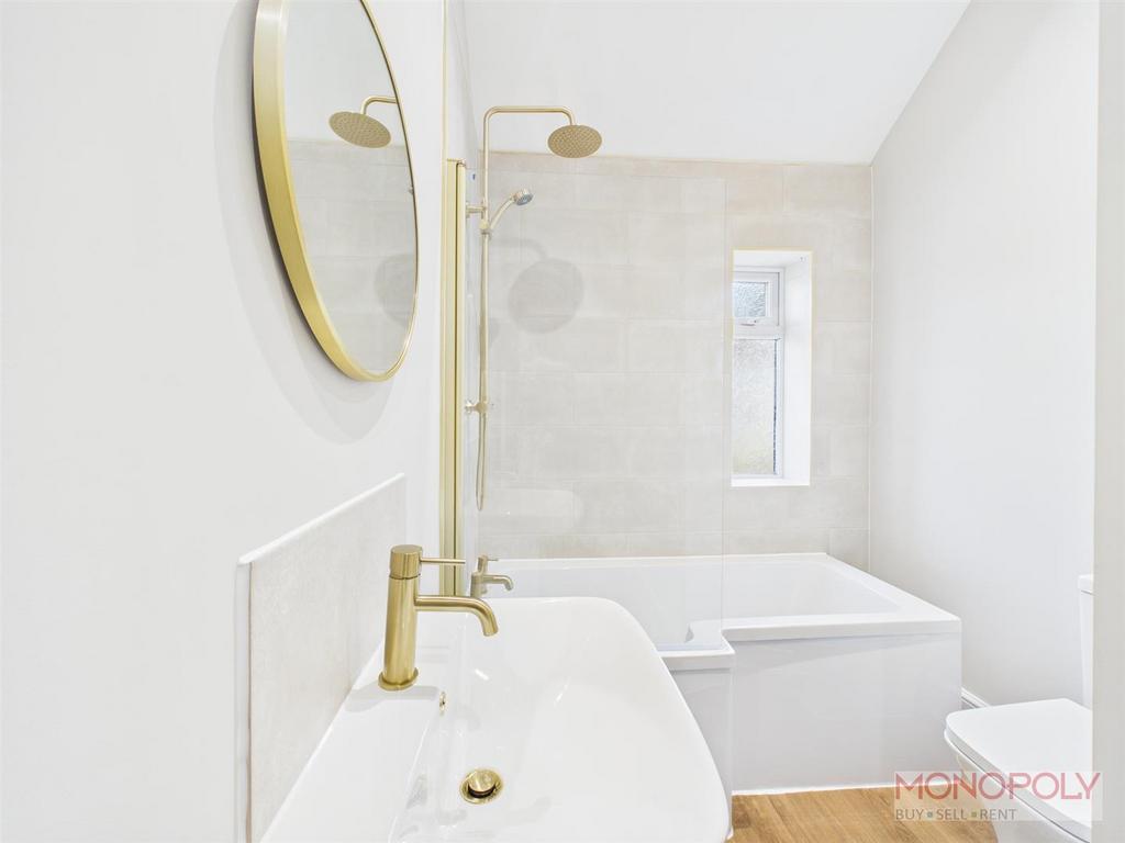 CAM01943 G0-PR0647-STILL008.jpg