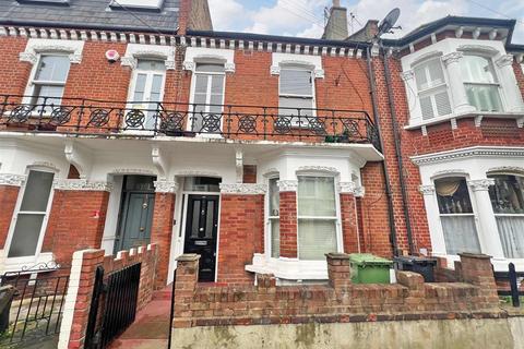 1 bedroom flat for sale, Hartismere Road, London