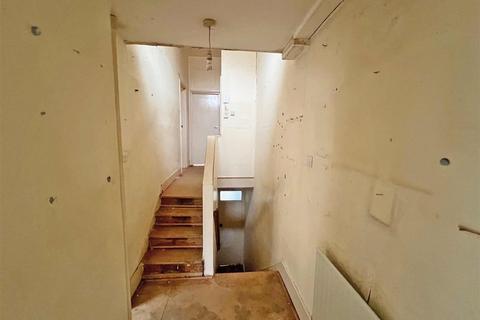 1 bedroom flat for sale, Hartismere Road, London