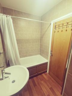 2 bedroom flat to rent, Freer Street, Walsall, WS1