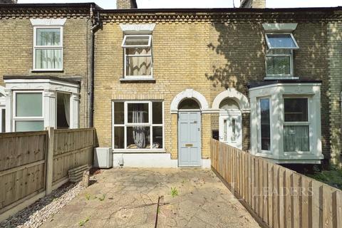 3 bedroom terraced house to rent, Dereham Road, NR2