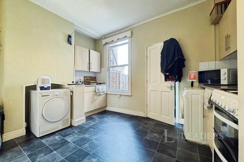 3 bedroom terraced house to rent, Dereham Road, NR2