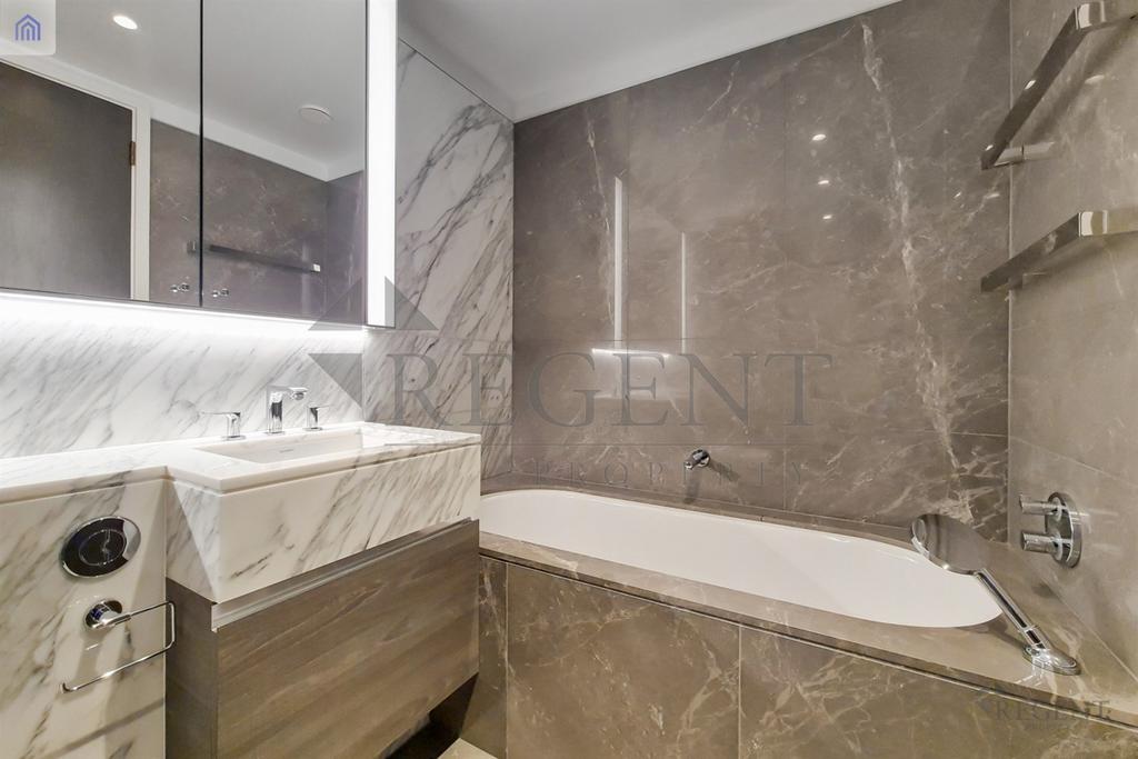 Main ensuite