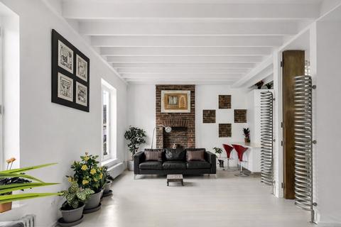 undefined, St Lukes Mews, Notting Hill W11