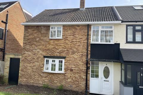 3 bedroom terraced house to rent, Wetherby Road, Enfield EN2