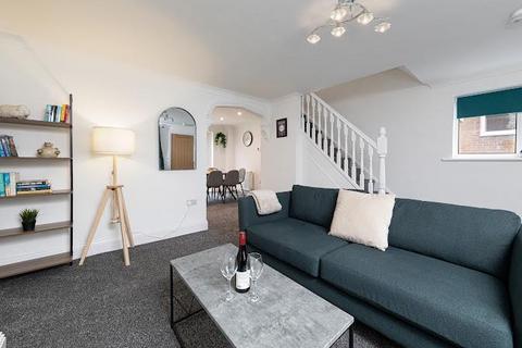 4 bedroom semi-detached house for sale, Fallsway, Carrville, Durham