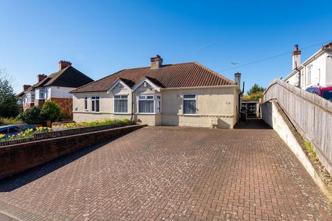 2 bedroom semi-detached bungalow for sale, Broom Hill Road, Rochester ME2