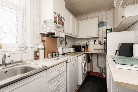 2 bedroom semi-detached bungalow for sale, Broom Hill Road, Rochester ME2