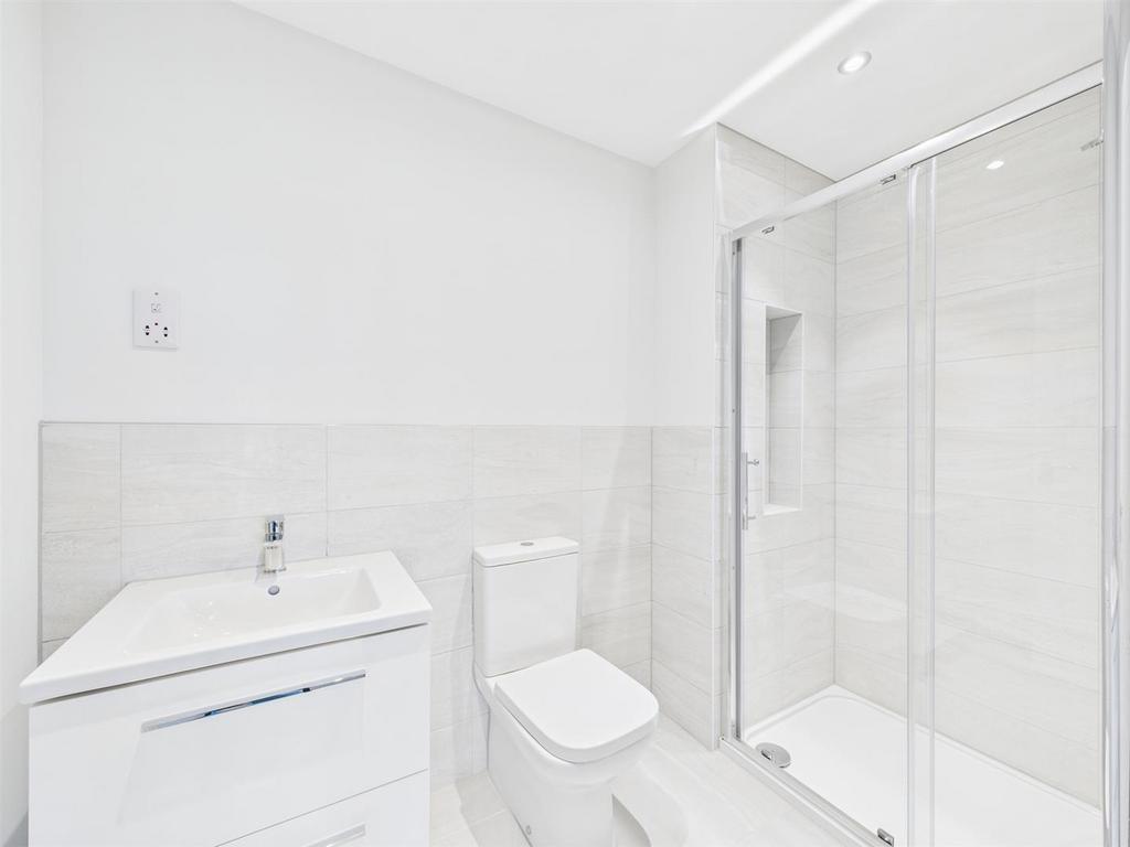 Denver SP Principal En Suite.jpg