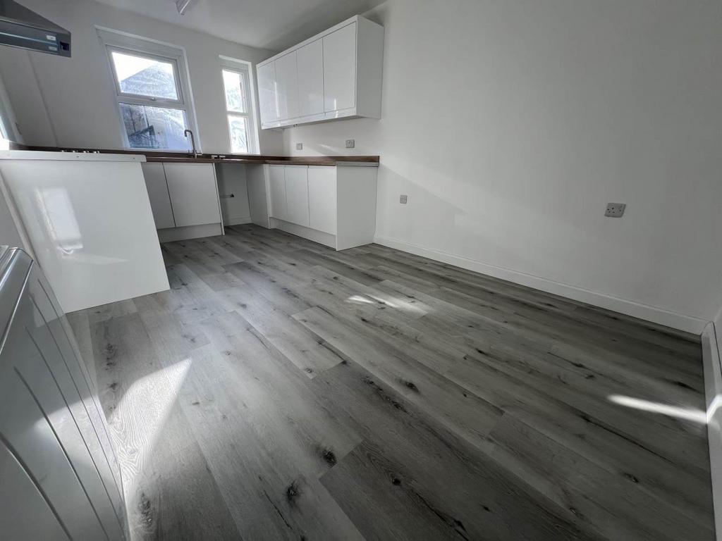 Kitchen dining area