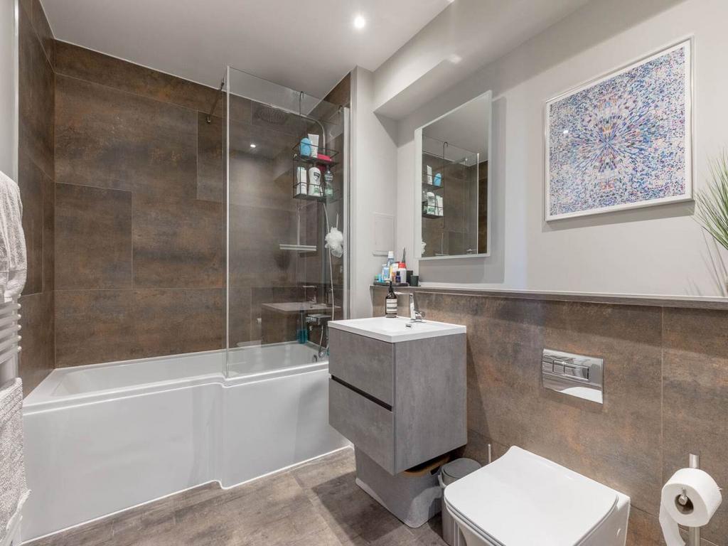 56489 Gorgie Road 010