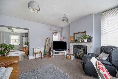 2 bedroom apartment for sale, High Street, Tenterden, Kent, TN30